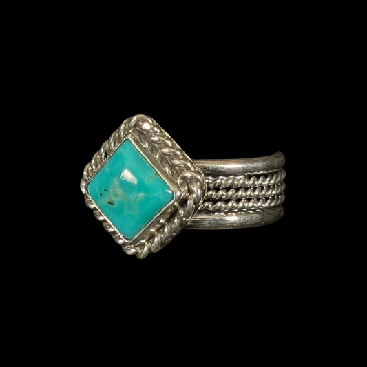 Navajo Kingman Turquoise Twisted Wire Ring – Size 7.5
