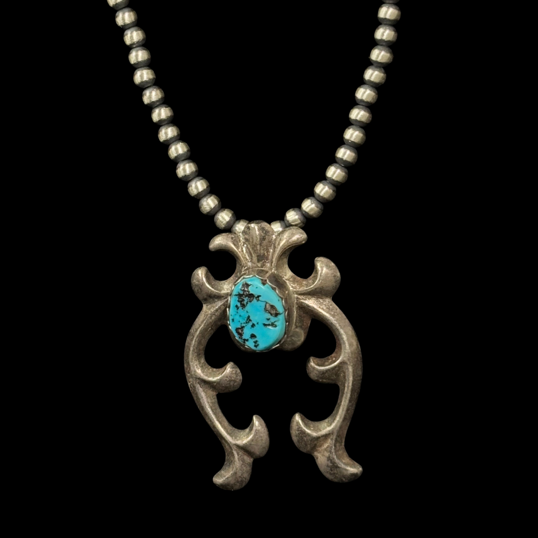 Vintage Naja & Navajo Pearl Necklace