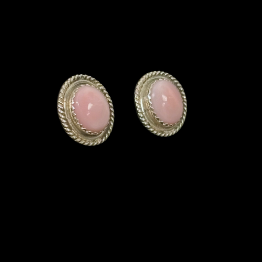 Pink Conch Stud Earrings